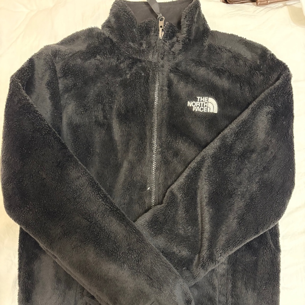 Black full zip north face jacket